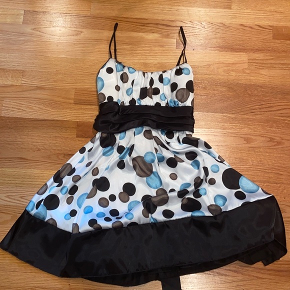 Polka Dot Homecoming / School Dance Dress - Picture 1 of 4